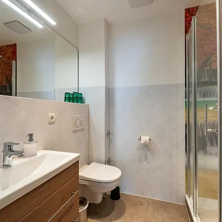 ゲストハウス Im Schuh 3*