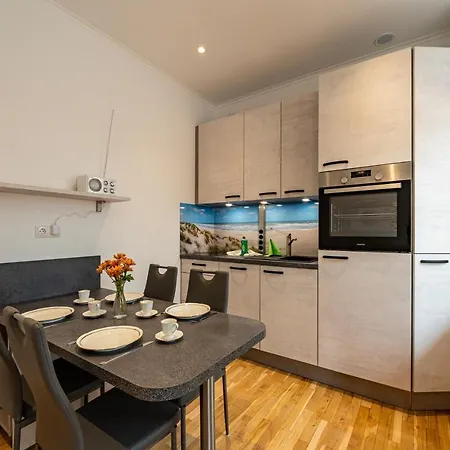 Im Schuh 3* ゼリン