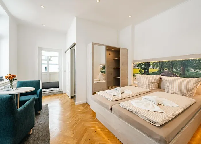 Im Schuh Pensionat Sellin (Rugen)