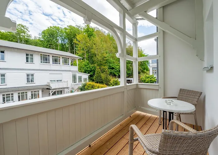 Im Schuh Pensionat Sellin (Rugen)